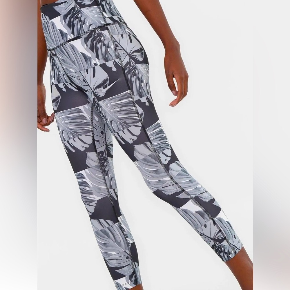 Nike Fast Tights Leggings